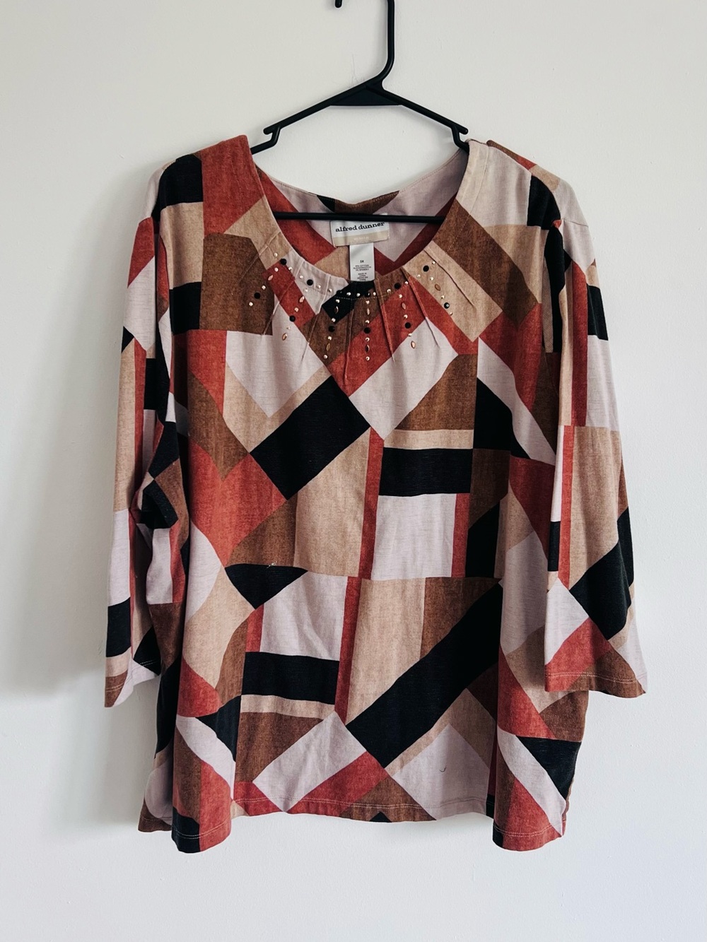 Alfred Dunner Multicolor Geometric Long-Sleeve V-Neck Top